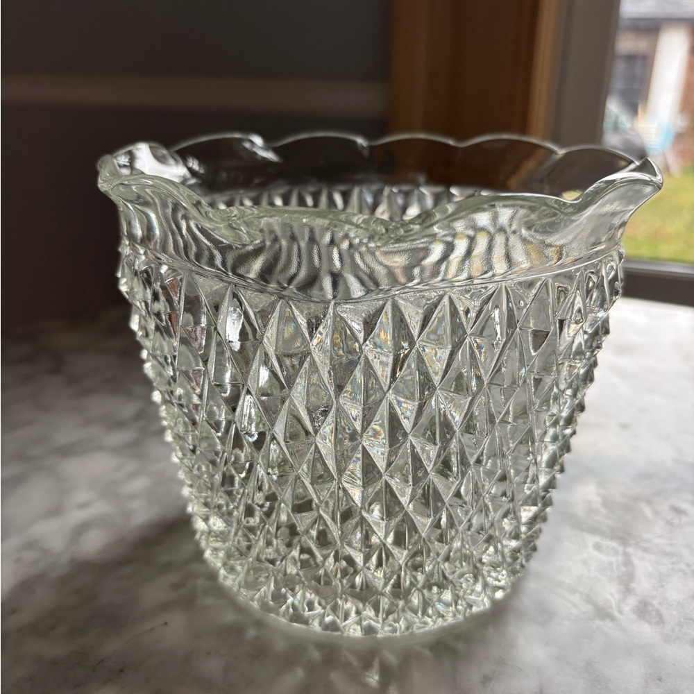 Indiana Glass Diamond Point clear glass jardinière or ice bucket